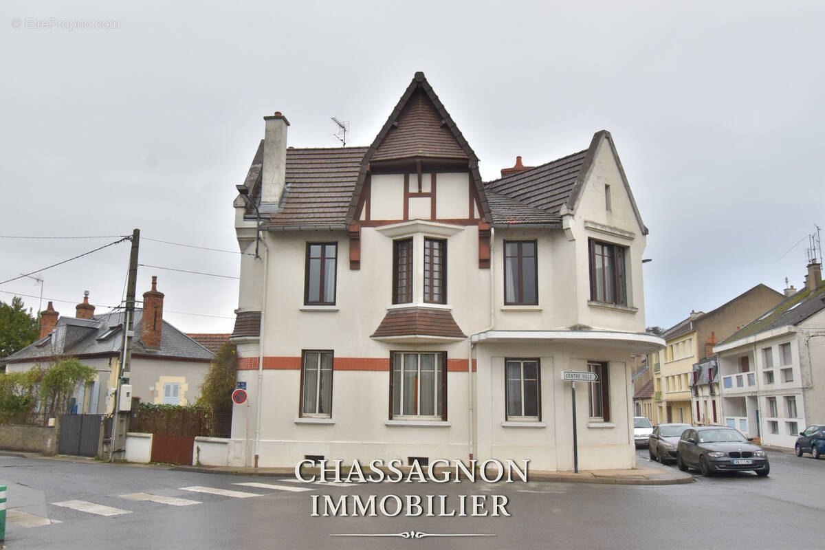 Maison à MOULINS