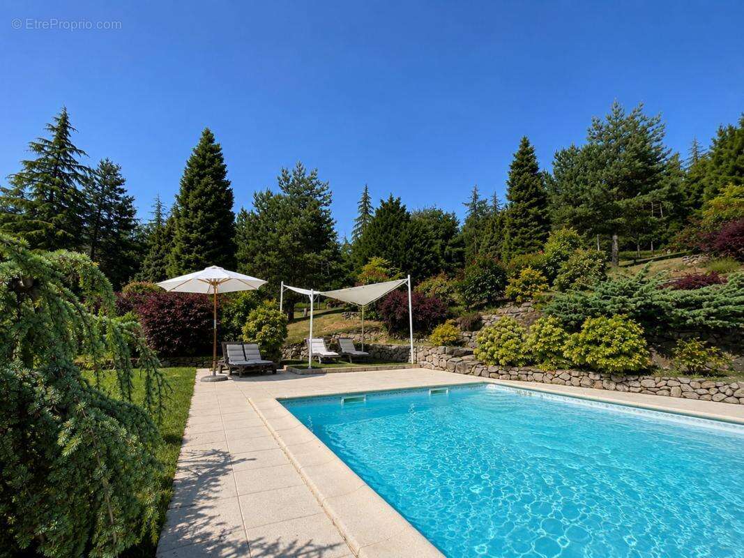 Maison 194 m² à Saint-Sylvestre  - photo 2