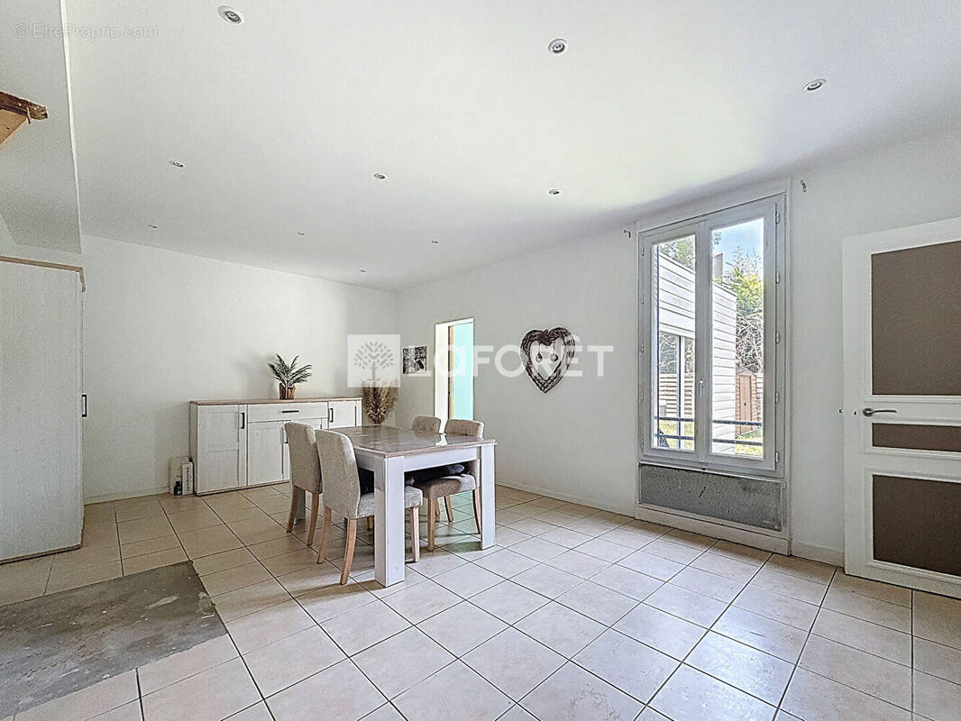 Maison à CHAMPIGNY-SUR-MARNE