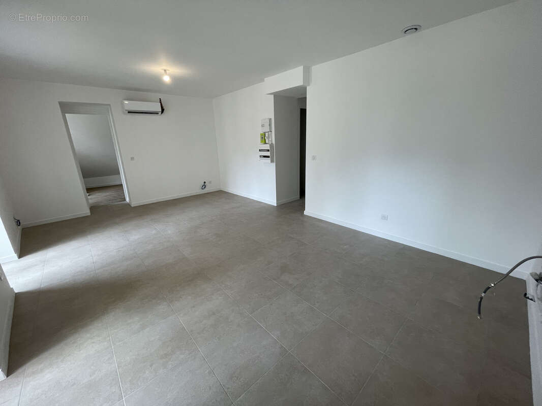 Appartement à VILLENEUVE-SAINT-GEORGES