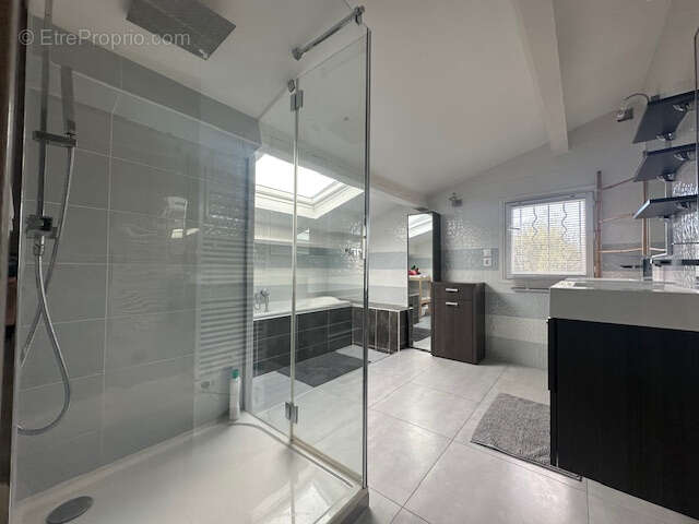 Maison à SAINT-LAURENT-D&#039;AIGOUZE