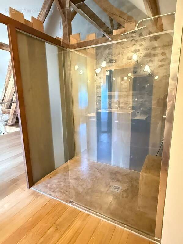 Maison à DUN-LE-PALESTEL