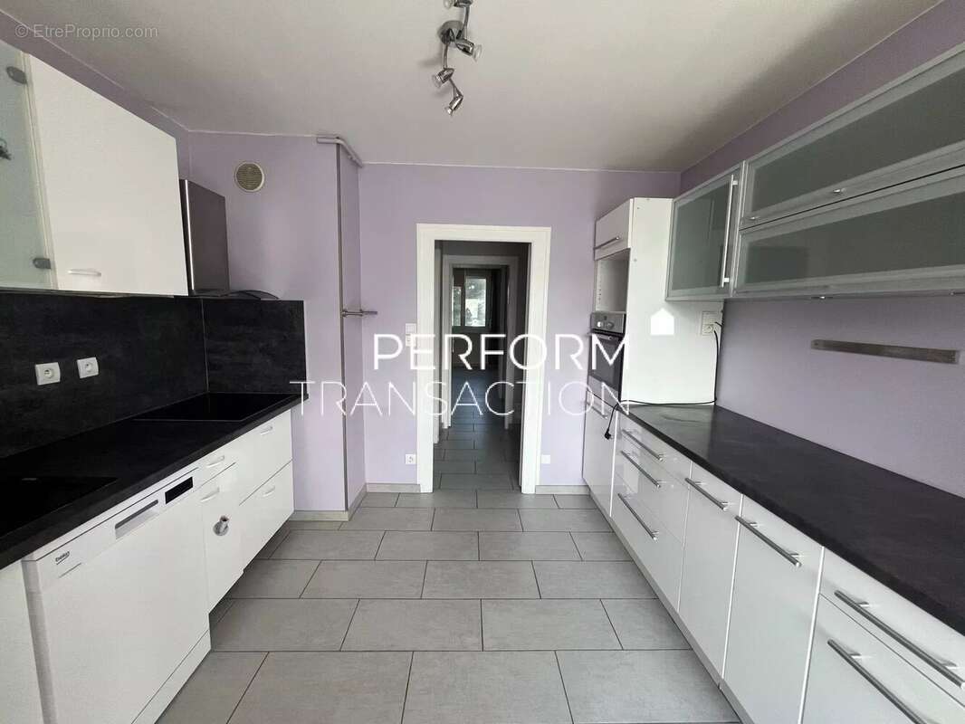 Appartement à SAINT-MARTIN-D&#039;HERES