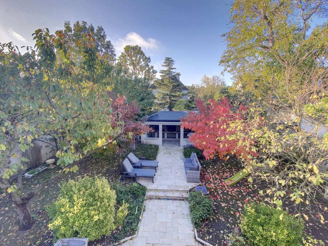 Maison à RUEIL-MALMAISON