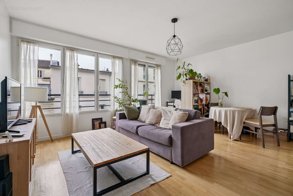 Appartement à PARIS-20E