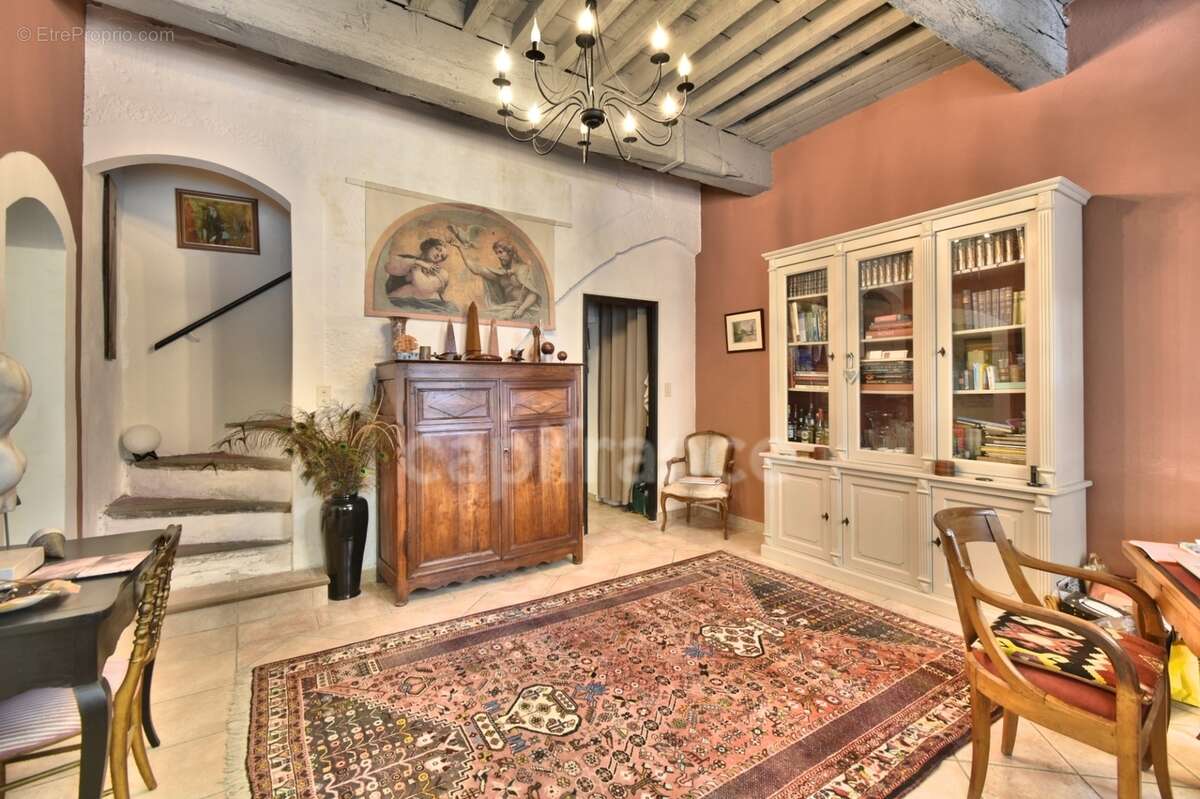 Maison à vendre 7 pièces TARASCON (13) - photo 7