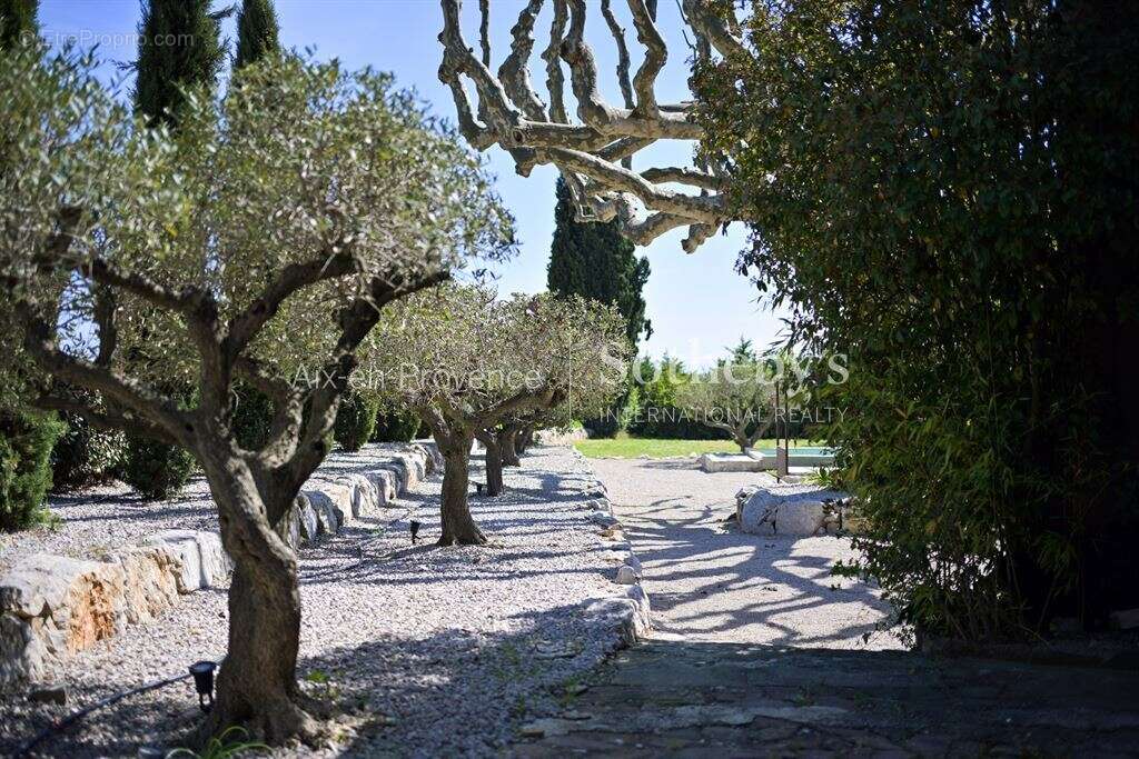Maison à AIX-EN-PROVENCE