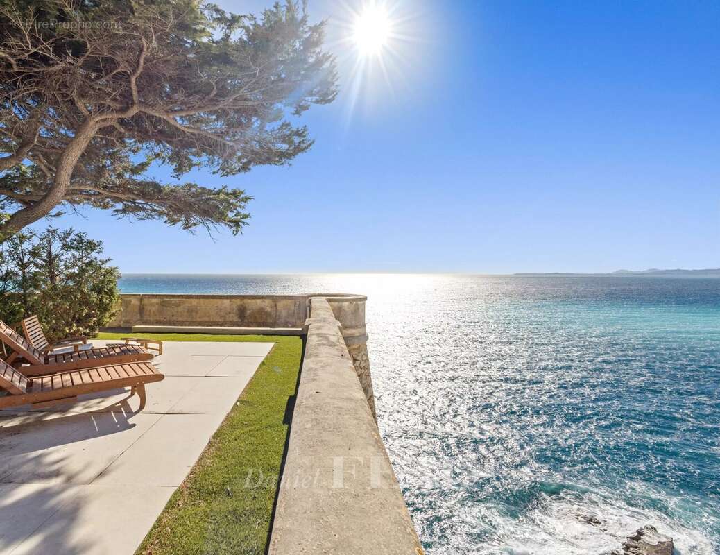 Nice - Exceptionnel appartement face à la mer - photo 2