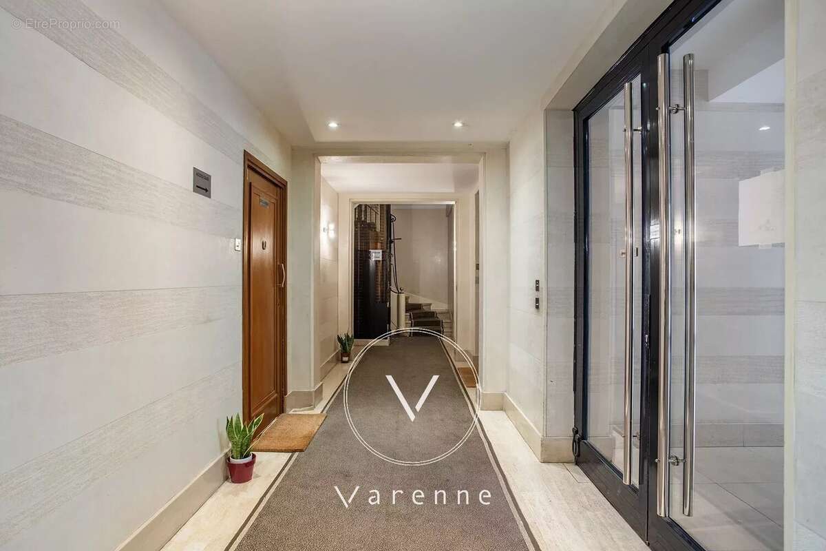 Appartement à PARIS-7E