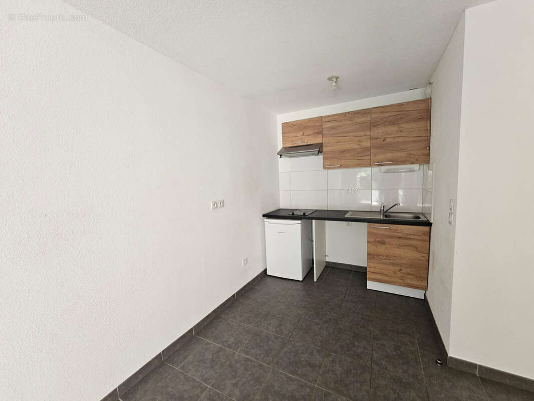 Beau T2 de 45m2, Route de St Simon / Guilhermy, avec terrasse et belle exposition - photo 12