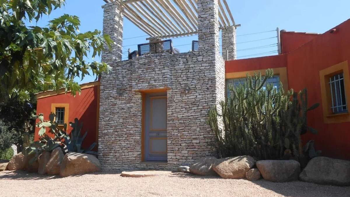 Maison à BONIFACIO