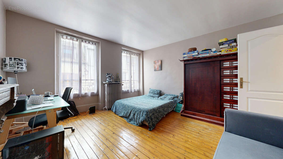 Maison à NEAUPHLE-LE-CHATEAU