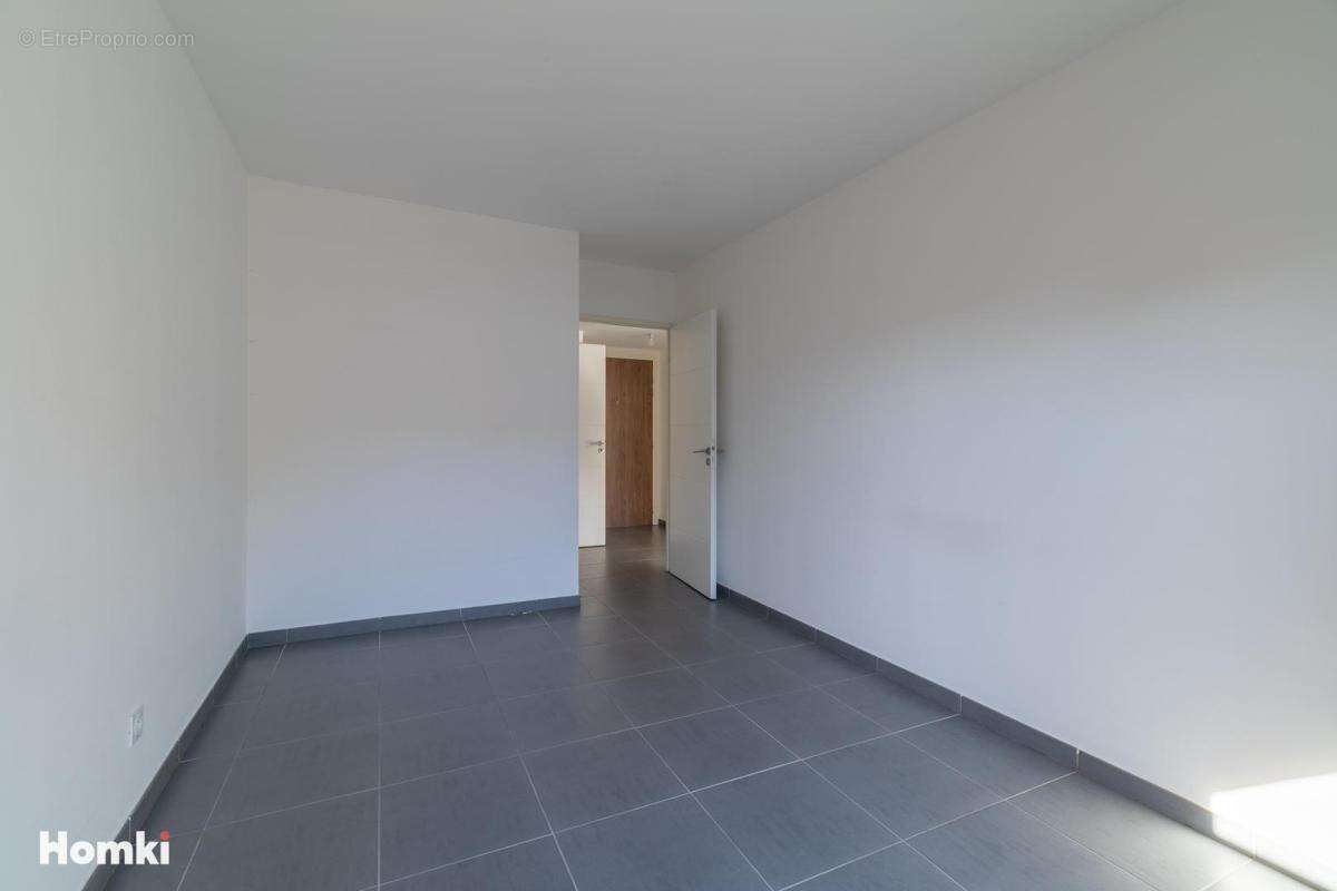 Appartement à JUVIGNAC