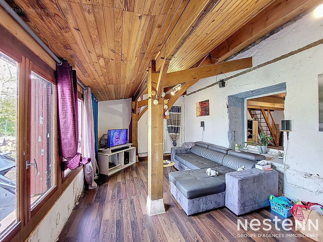 Maison à LARROQUE-ENGALIN