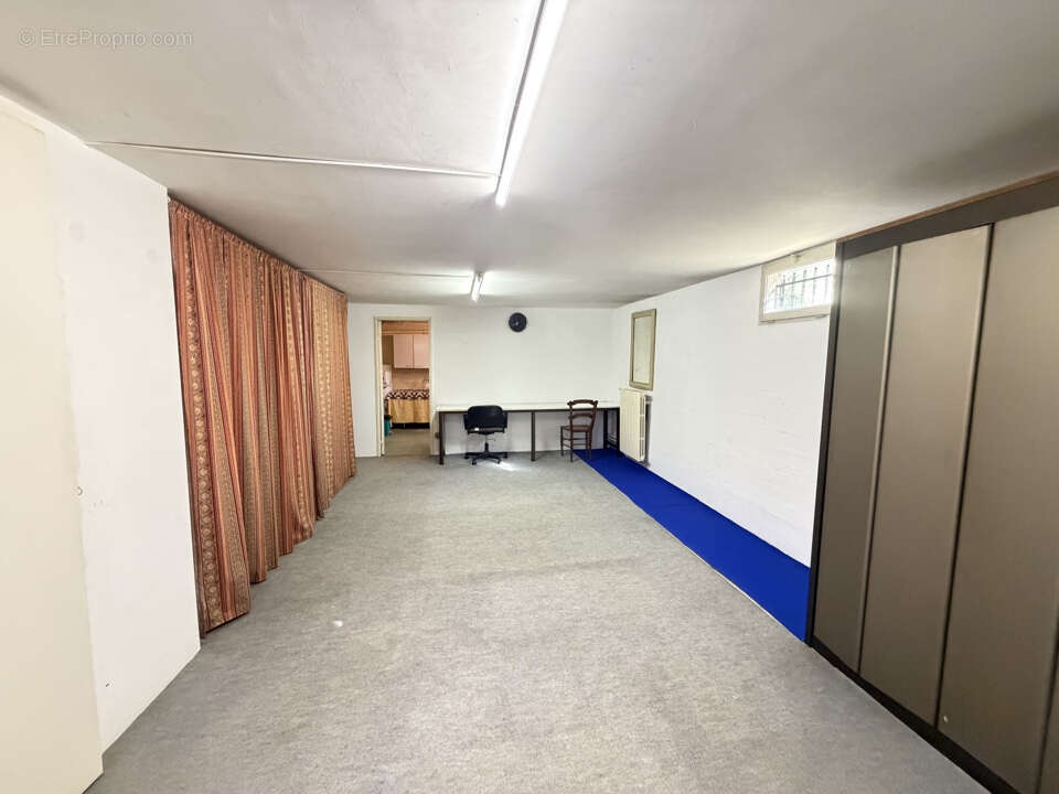 MAISON T5 avec garage (205 M2 de surface utile) et jardin de 544 M2 à Vendre (31270 CUGNAUX) - photo 14
