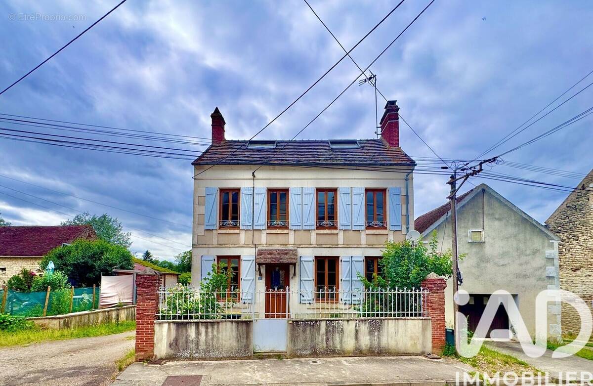 Photo 1 - Maison à SAINTE-PALLAYE