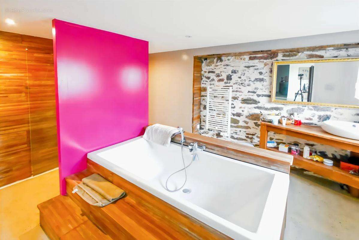 Maison à LE CHAMP-SAINT-PERE