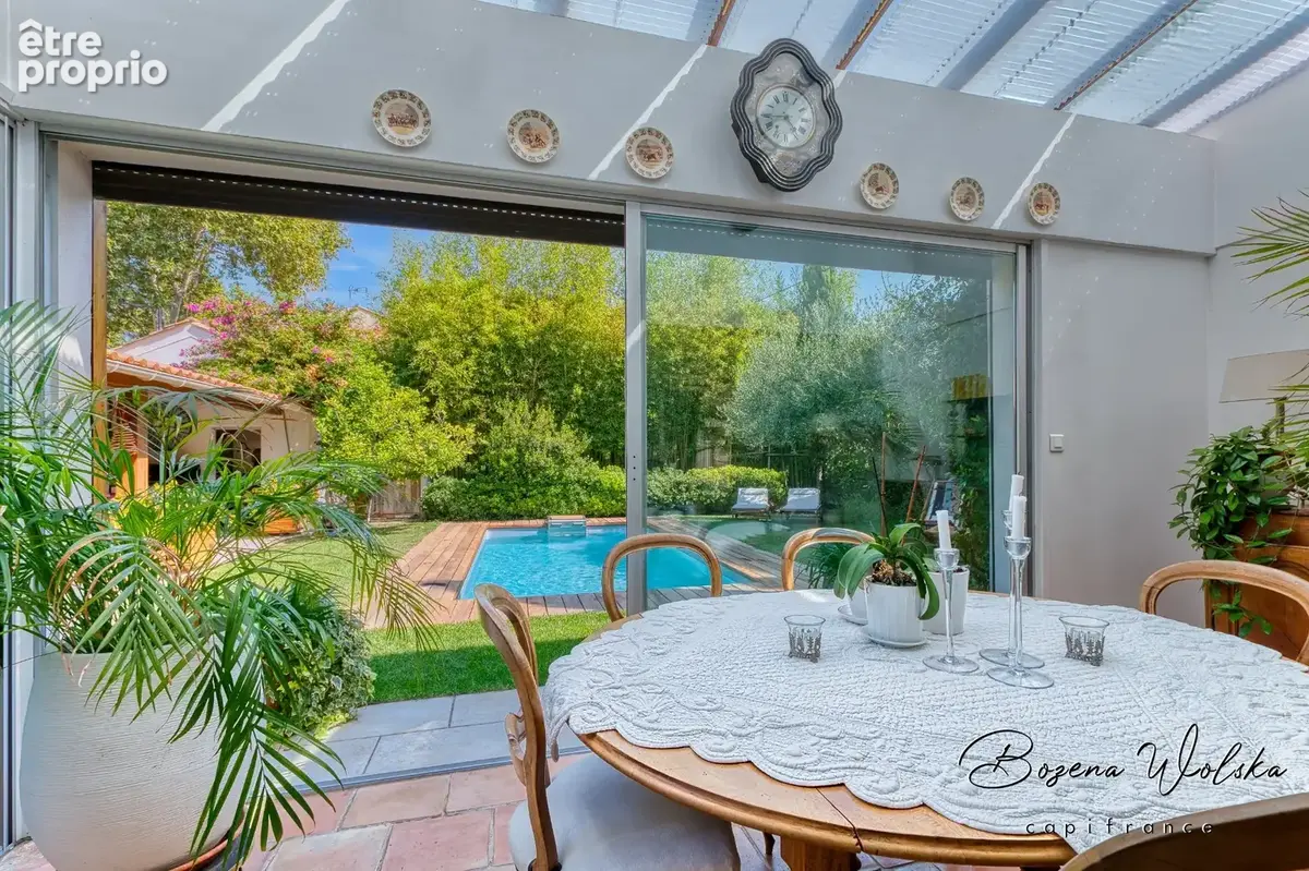 Maison de charme - T6 à vendre avec jardin, piscine, garage et atelier à Istres ( 13) - photo 5