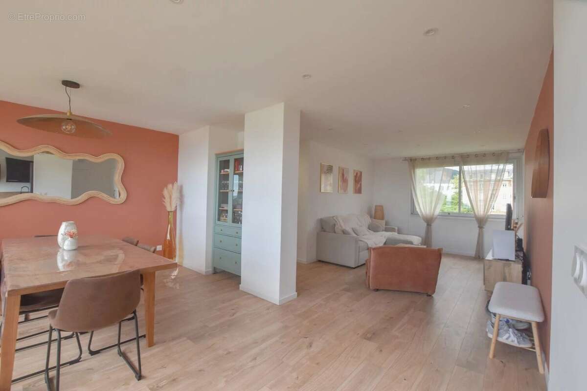 Appartement à CHAMALIERES