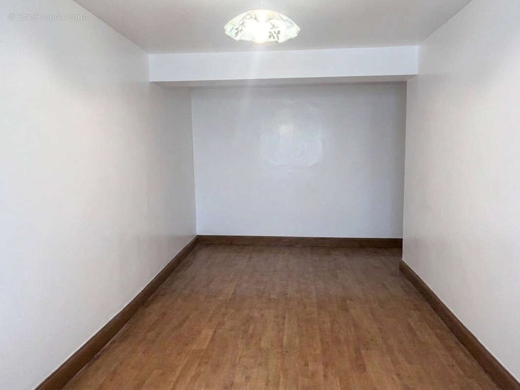 Exclusivité,   CANGEY   À proximité d’Amboise   Maison à rénover avec jardin, dépendance et beau potentiel - photo 7