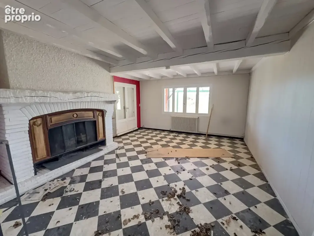 Maison avec dépendances à rénover à Montcabrier - photo 2
