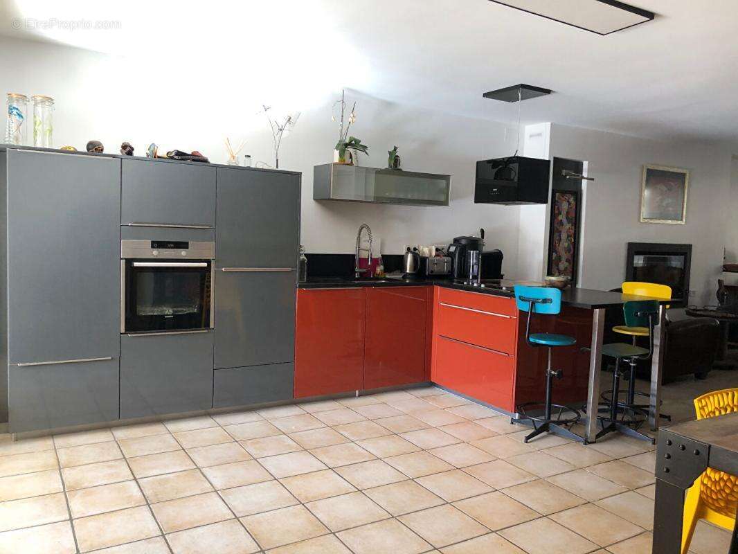Maison Lanvollon 7 pièce(s) 190 m2 - photo 5