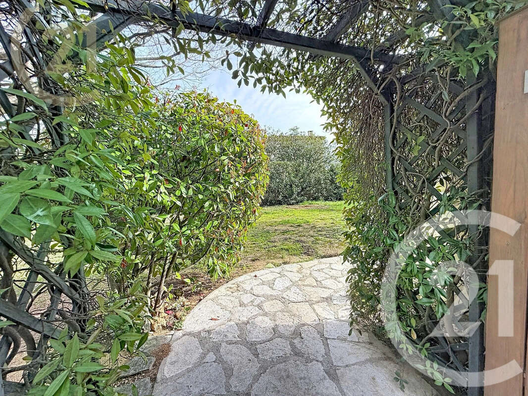 Maison à VILLENEUVE-LES-MAGUELONE