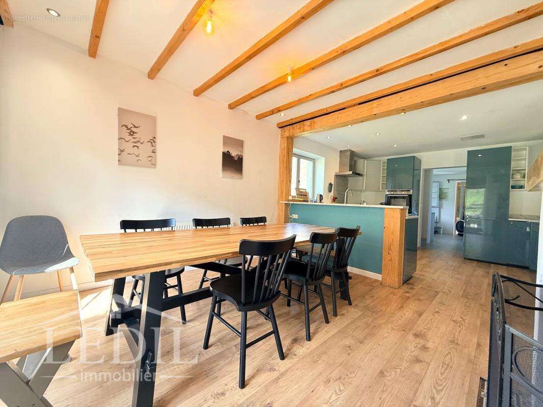 Maison à CAMPAN