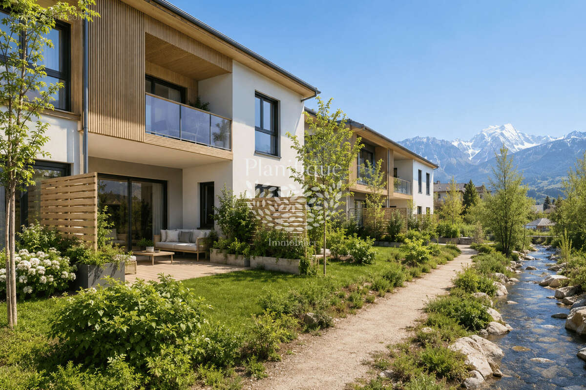 À deux pas de la Suisse, un trois pièces baigné de lumière et de verdure - photo 10