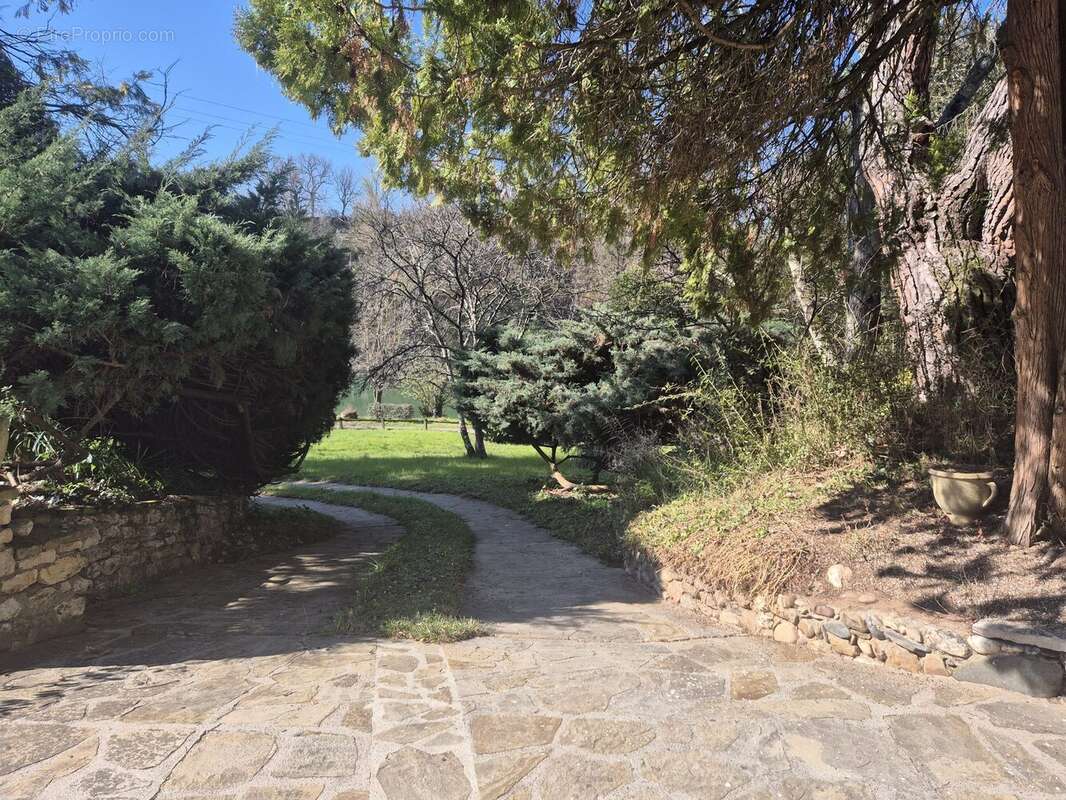 Maison à LESCURE-D&#039;ALBIGEOIS