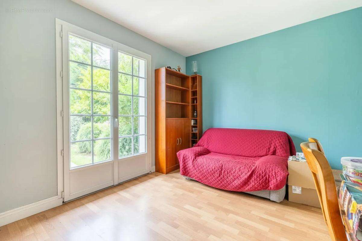 Maison de 5 pièces de 130 m² à Breux-Jouy - photo 12