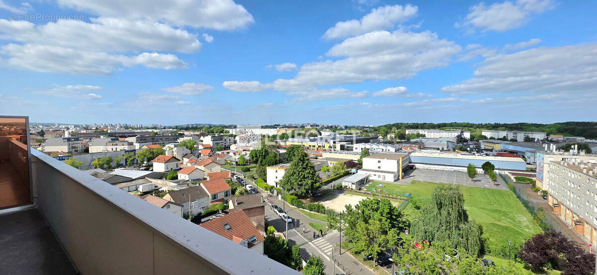 Appartement à STAINS