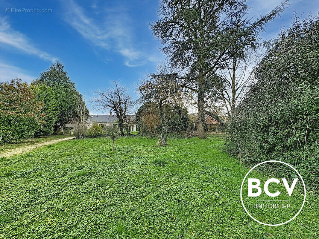 Maison à BAILLEAU-LE-PIN