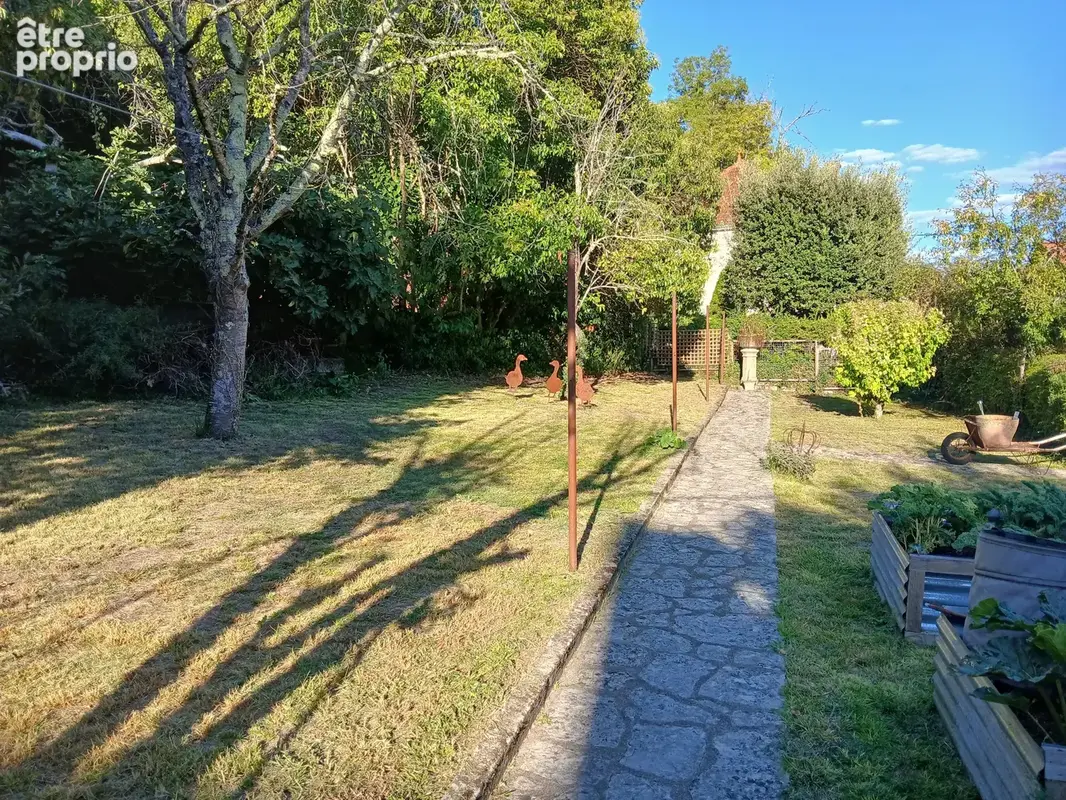 Une demeure de 6 chambres d'une élégance remarquable. - photo 2