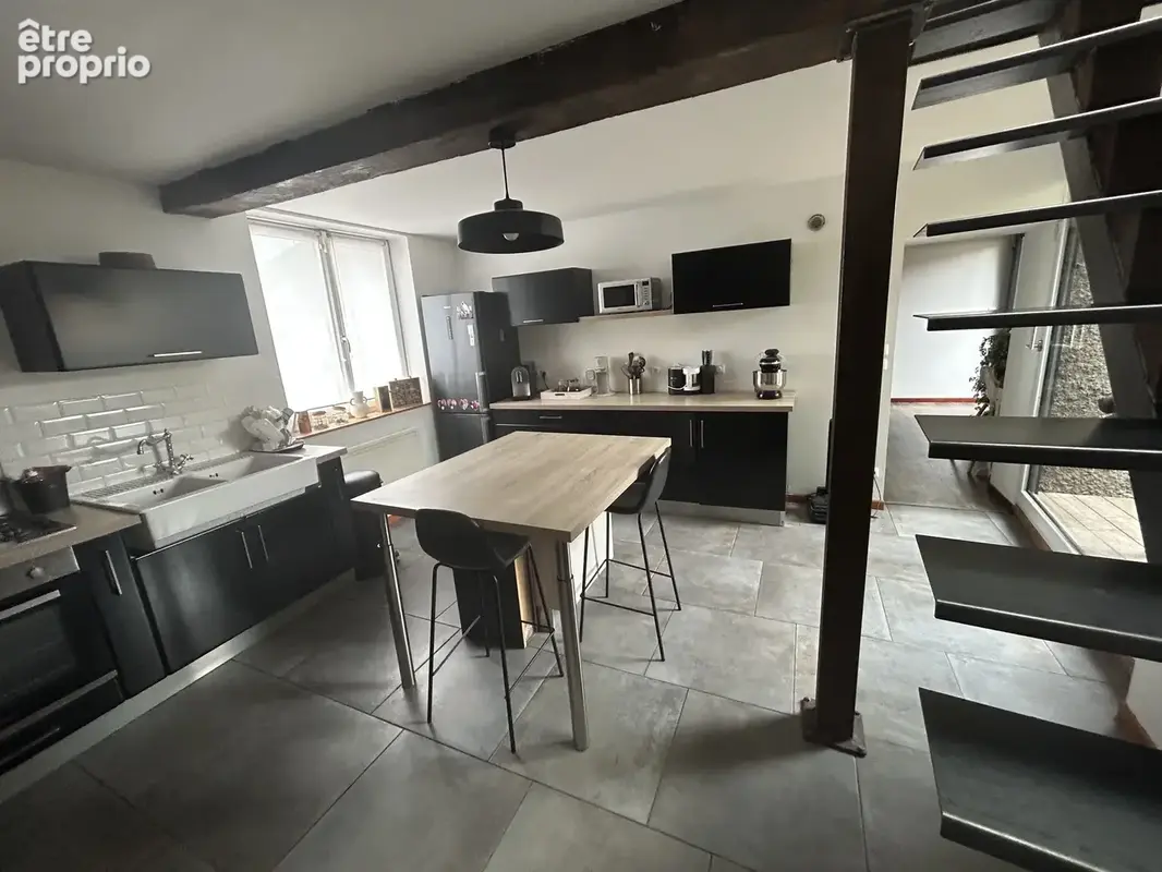 Beaucoup de charme et de cachet pour cette flamande de 108m2 située dans un secteur calme et prisé ! - photo 8