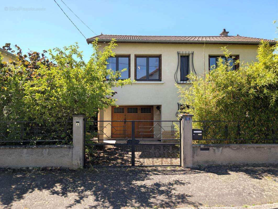 Riorges — Maison T4 avec terrain de 439 m² et garage (42) - photo 17