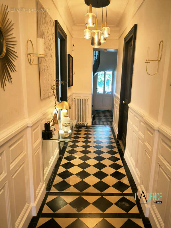 Maison 250 m² à Cantenac  - photo 5