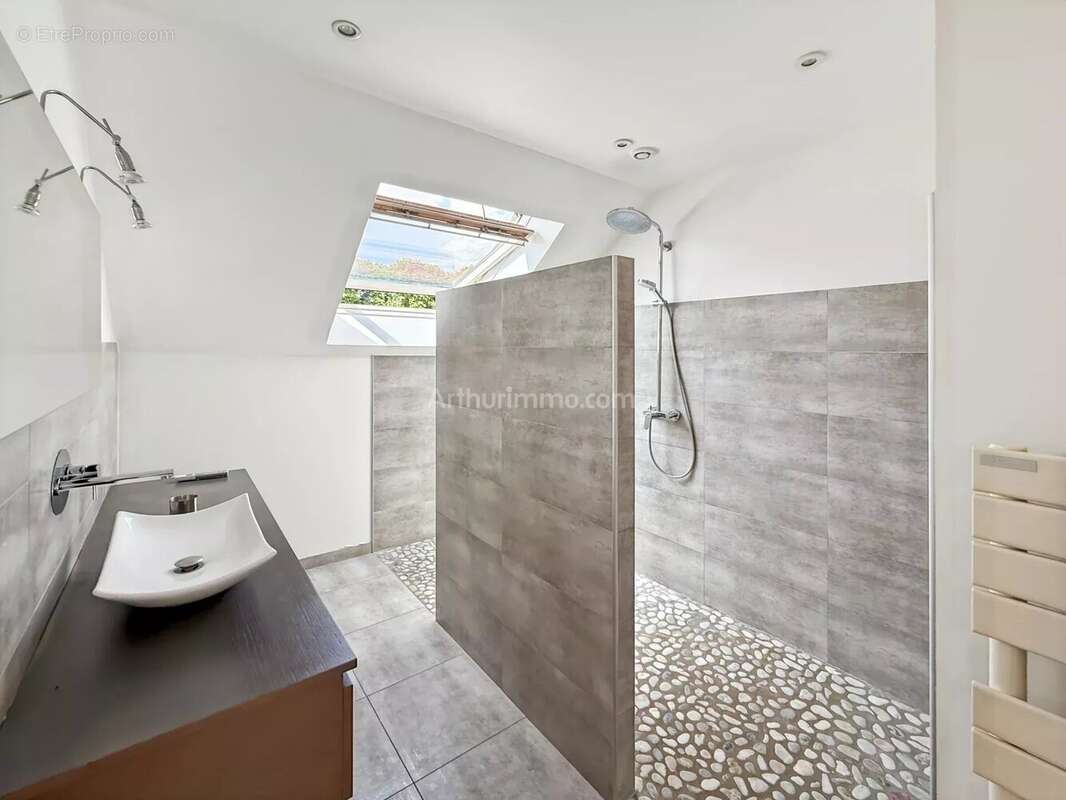 Maison à SOISY-SUR-SEINE