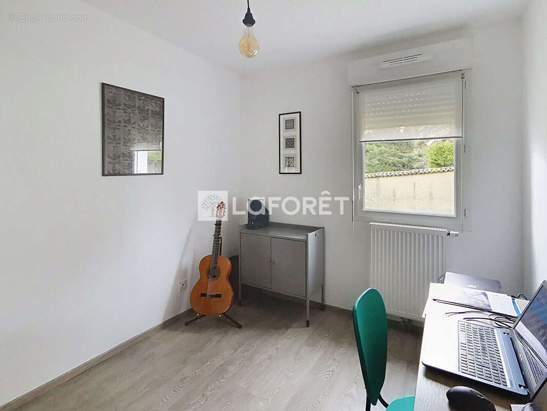 Appartement à GENAY