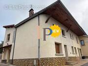 Maison à POUILLY-SOUS-CHARLIEU