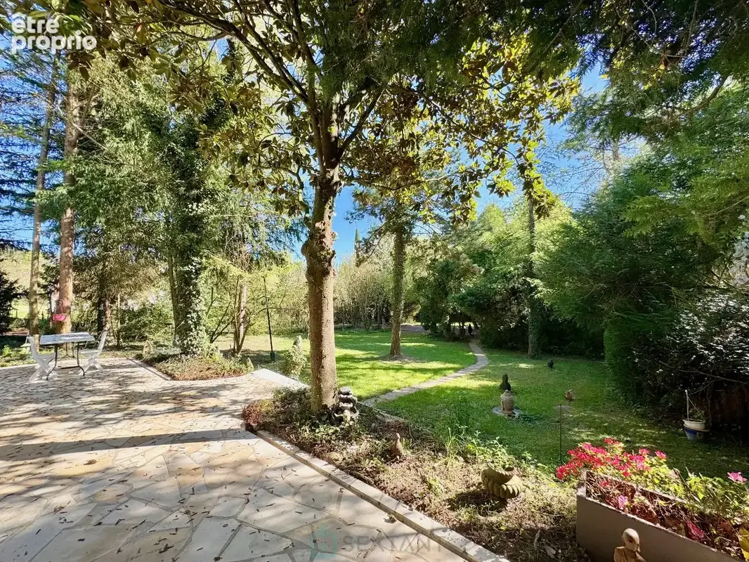 Une propriété confidentielle au cur d'un parc arboré - photo 3