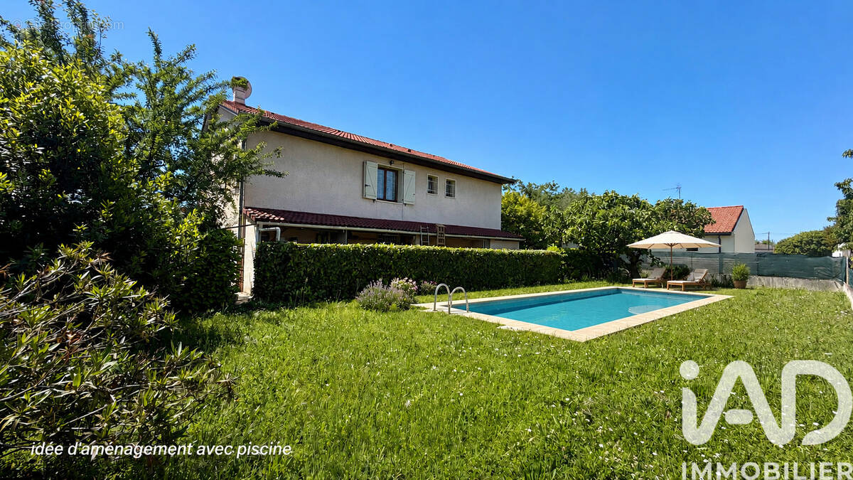 Photo 1 - Maison à MEYZIEU