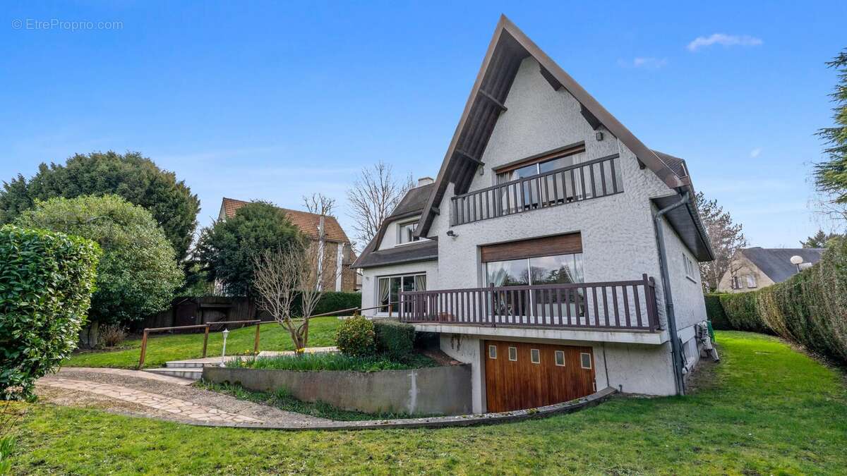 Maison à VAUCRESSON