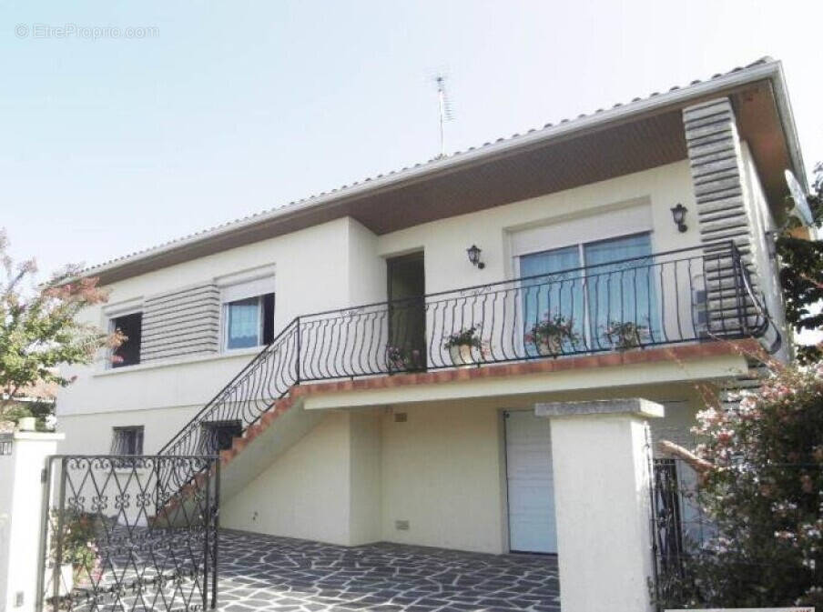 Maison à CHATEAUBERNARD