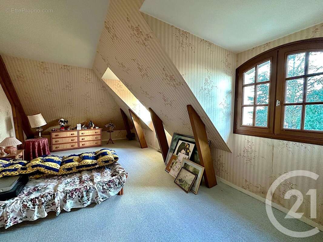 Maison à THORIGNY-SUR-MARNE