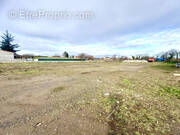 Photo 1 - Terrain à RIOM