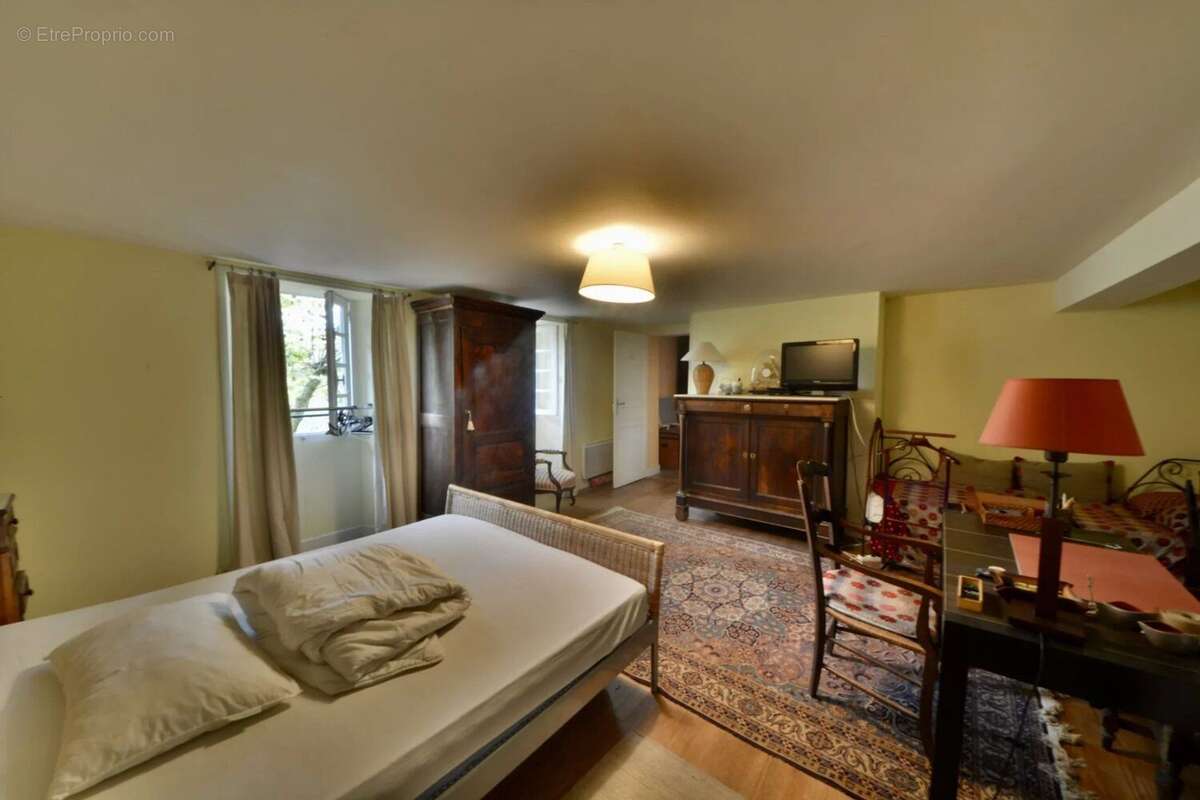 Maison à BEAULIEU-SUR-DORDOGNE