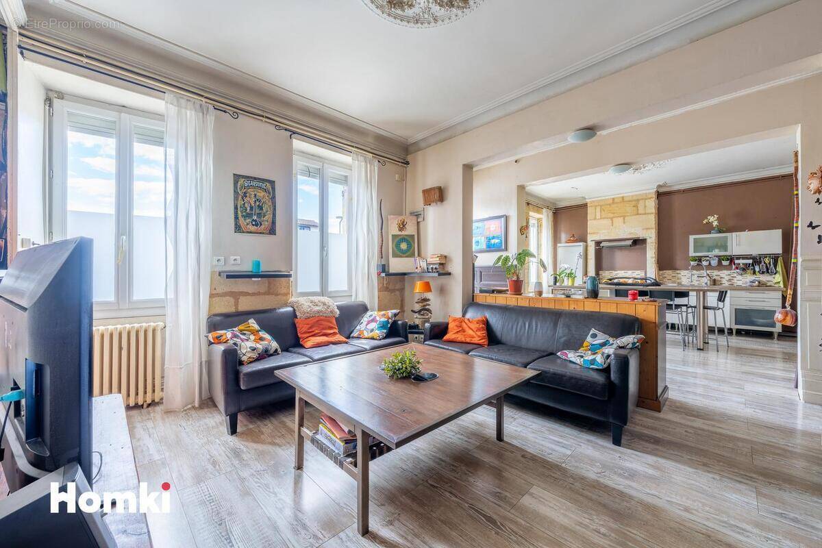 Maison à CARBON-BLANC