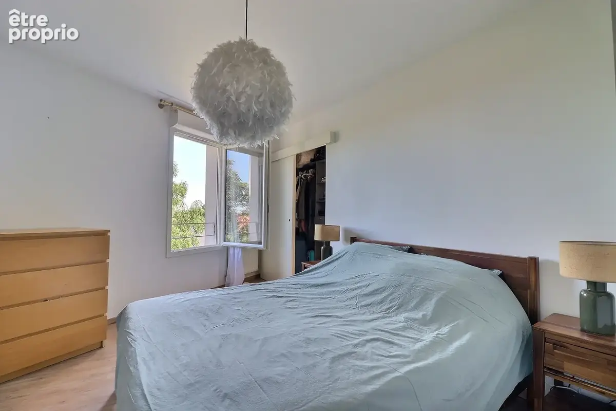 Appartement T3 de bon standing avec grand balcon - photo 5