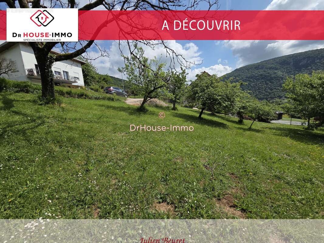 Terrain 1109 m² à Deluz  - photo 4